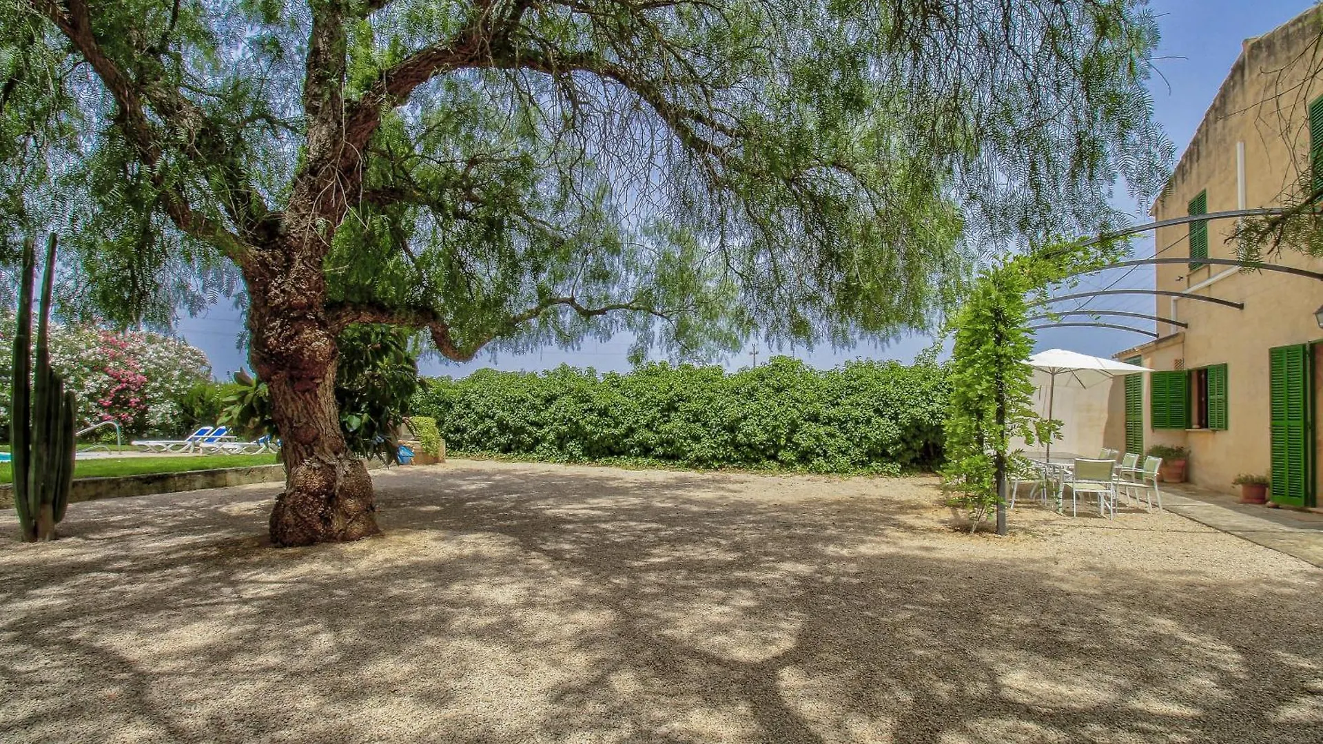 Finca La Finquita By Rentallorca contacts